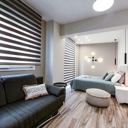 Adell Luxury Apartments Кавала Екстериор снимка