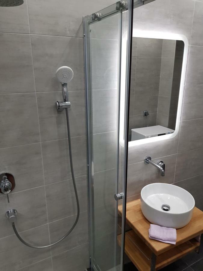 Adell Luxury Apartments Кавала Екстериор снимка
