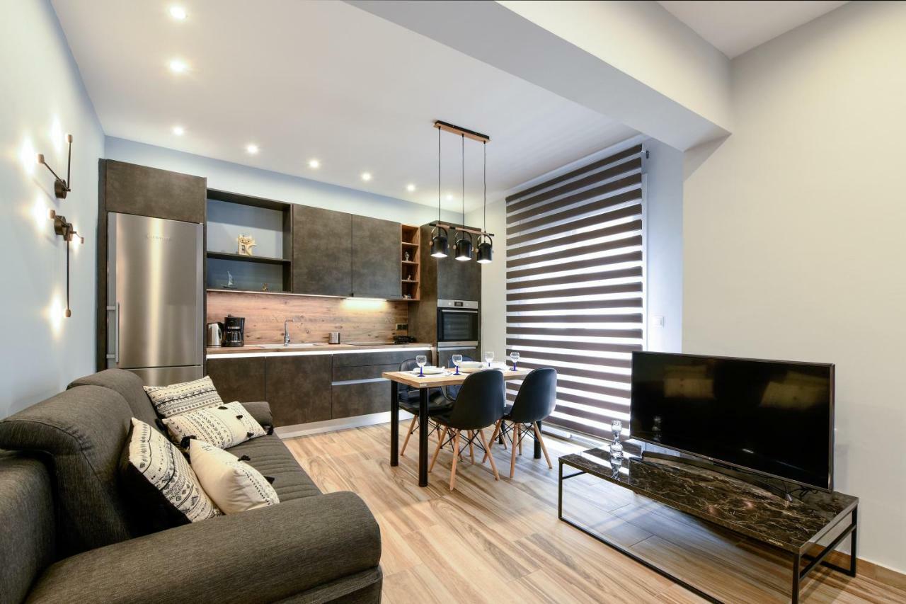 Adell Luxury Apartments Кавала Екстериор снимка