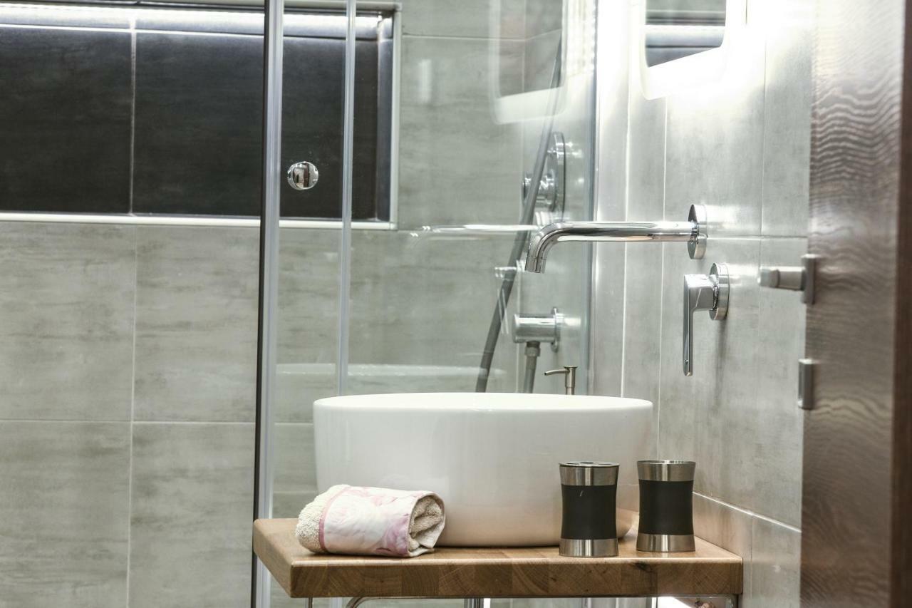 Adell Luxury Apartments Кавала Екстериор снимка