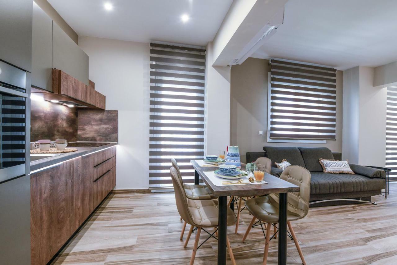 Adell Luxury Apartments Кавала Екстериор снимка