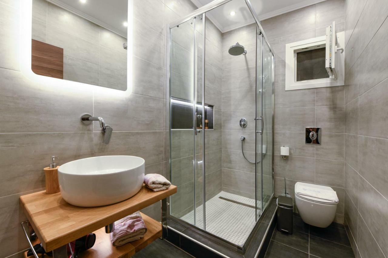Adell Luxury Apartments Кавала Екстериор снимка
